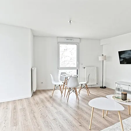 Spacieux 3 Avec Balcon Apartamento