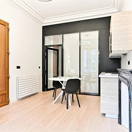Spacieux 3 Avec Balcon