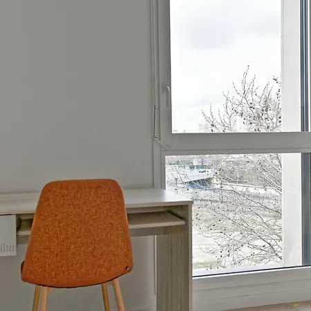 Spacieux 3 Avec Balcon Apartamento *