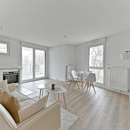 Apartamento Spacieux 3 Avec Balcon *
