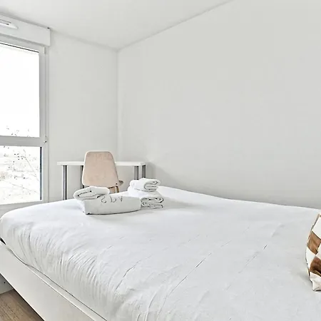 Spacieux 3 Avec Balcon Apartamento Bois-Colombes